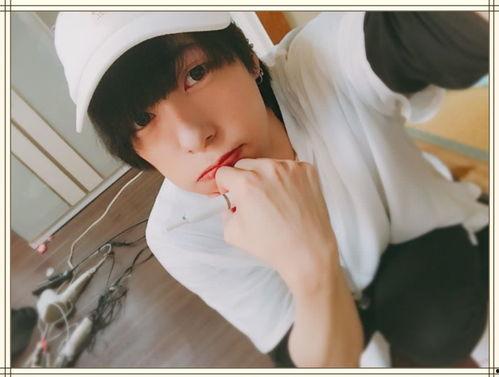 带你吃瓜变装视频,带你领略别样风采